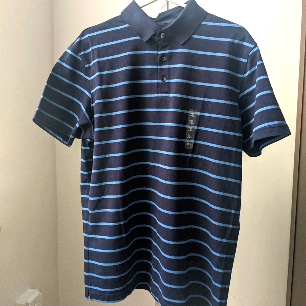 Men's 100% cotton Uniqlo polo shirt